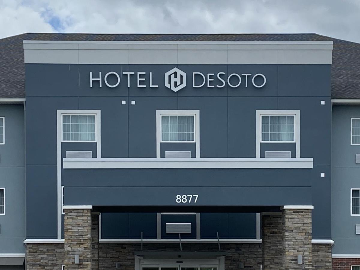 Hotel DeSoto Olive Branch Exterior foto